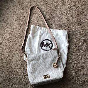 Michael Kors Crossbody